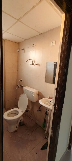 Bathroom in 2.5 BHK Apartment at ROF Aalayas Phase 2, Sector 102 – for Rent
