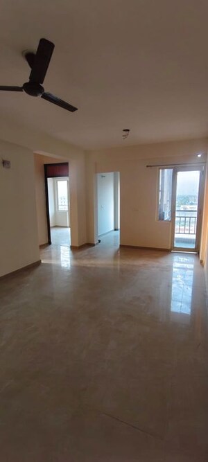Room in 2.5 BHK Apartment at ROF Aalayas Phase 2, Sector 102 – for Rent