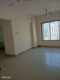 2 BHK + Extra Room Apartment For Rent in Andheri West