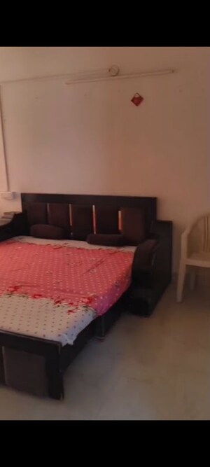 Bedroom in 1 BHK Apartment at Wave City, Wave City – for Rent