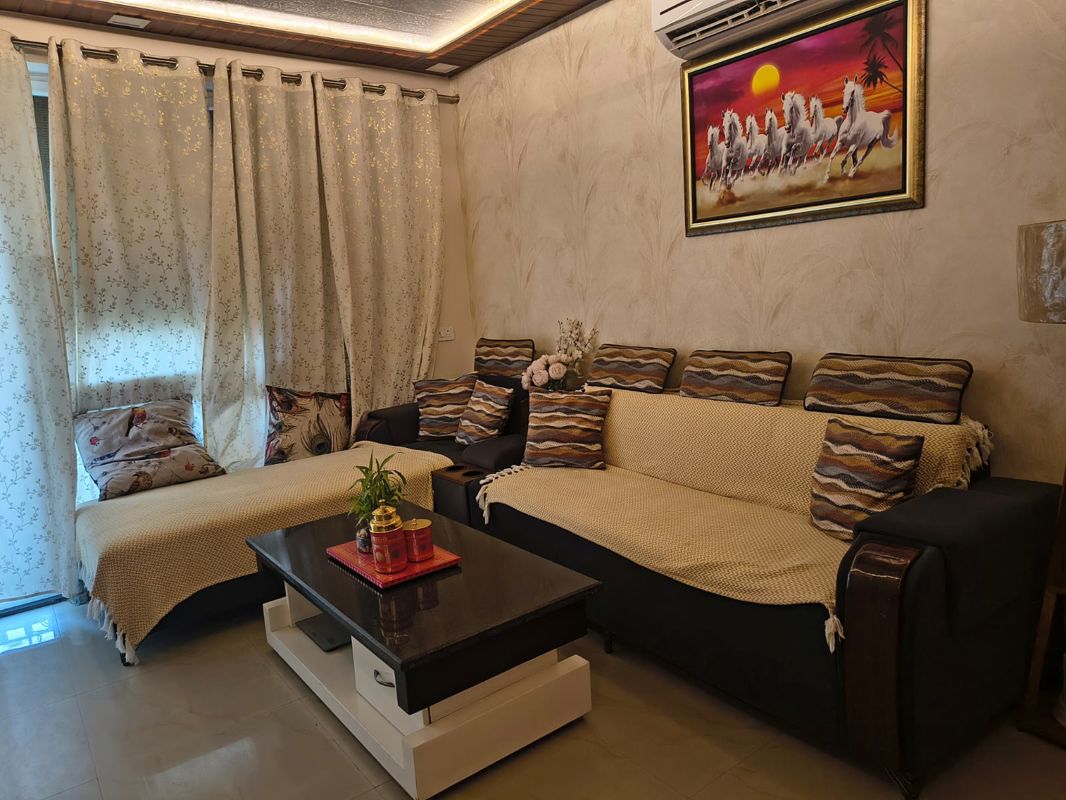 2.5 BHK + Study Room 1250 Sq.Ft. Apartment in Mahagun Moderne