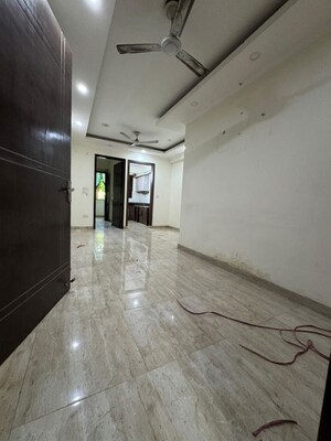 Room in 2 BHK Apartment at Chattarpur – for Rent