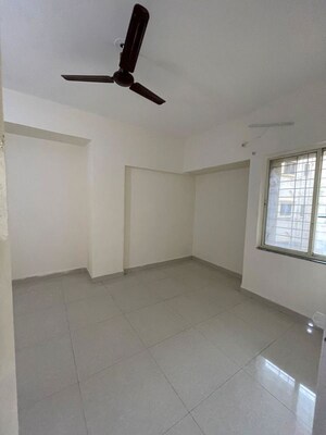 Room in 1 BHK Apartment at Kranti Nagar – for Rent
