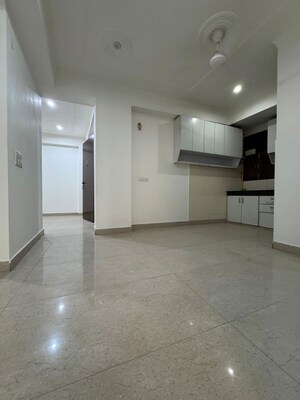 Room in 2 BHK Apartment at Chattarpur – for Rent