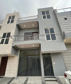 3 BHK Builder Floor For Rent in Surat Nagar Phase 2