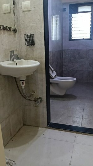 Bathroom in 2 BHK Apartment at Vile Parle West – for Rent