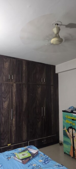 Furnished Amenities in 2 BHK Apartment at Omaxe Panorama City, Vasundhara Nagar – for Sale