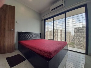 1 RK Apartment For Rent in Summit Apartment, Goregaon East