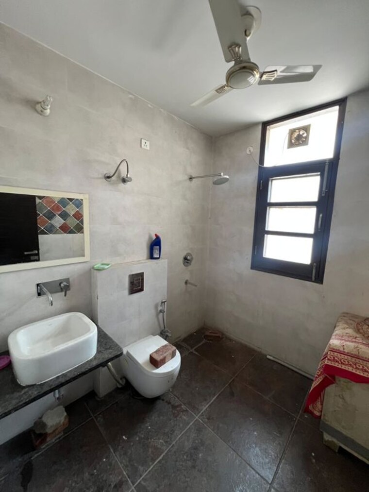 Bathroom, sector 21 3 Bedroom 4500 Sq.Ft. Builder Floor In Sector 21 Chandigarh 10454227
