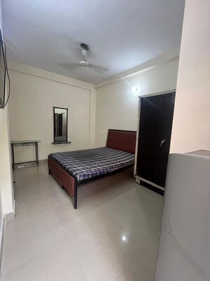 Living Room in 1 RK Builder Floor at Sector 40 – for Rent