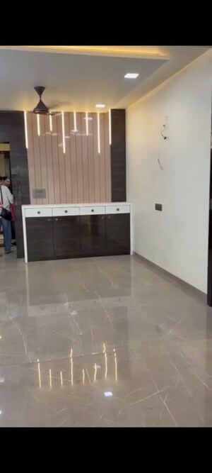 2 BHK Apartment For Sale in Kandivali West
