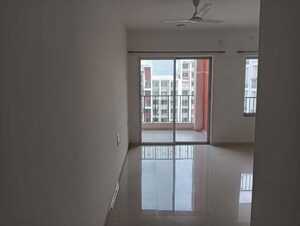 Room in 3 BHK Apartment at Kohinoor Sportsville, Hinjewadi – for Rent