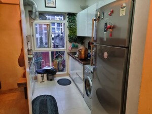 Team Area in 2 BHK Apartment at Sethia Grandeur, Bandra East – for Rent