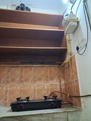 Furnished Amenities in 1 BHK Builder Floor at East Of Kailash – for Rent