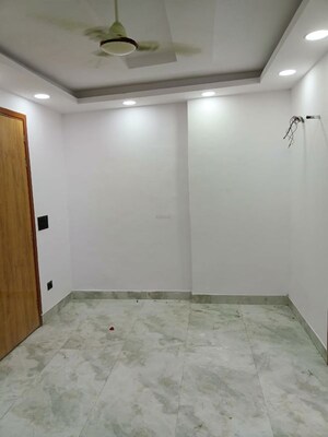 Room in 2 BHK Builder Floor at Govindpuri – for Sale