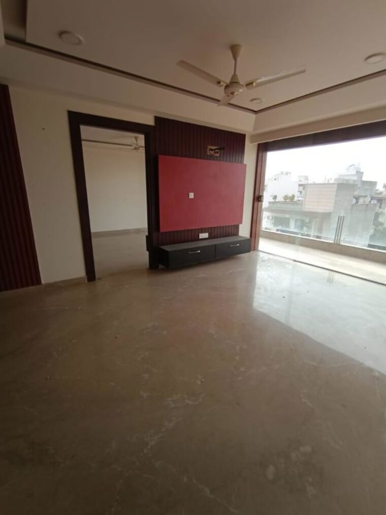 Room, bptp-amstoria-country-floor 3 Bedroom 2025 Sq.Ft. Apartment In Sector 102 Gurgaon 10454331