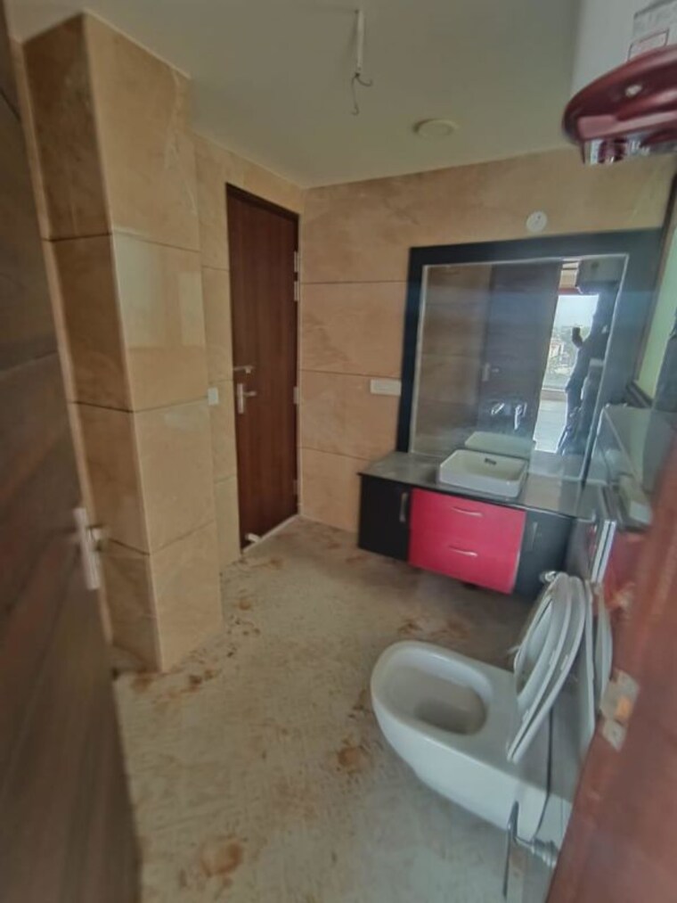 Bathroom, bptp-amstoria-country-floor 3 Bedroom 2025 Sq.Ft. Apartment In Sector 102 Gurgaon 10454331