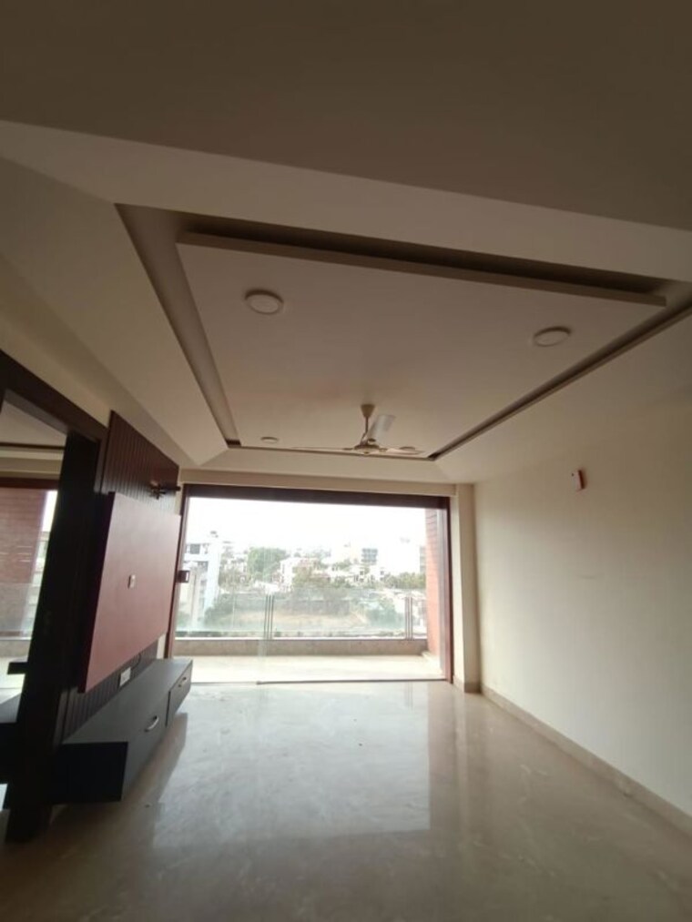 Kitchen, bptp-amstoria-country-floor 3 Bedroom 2025 Sq.Ft. Apartment In Sector 102 Gurgaon 10454331