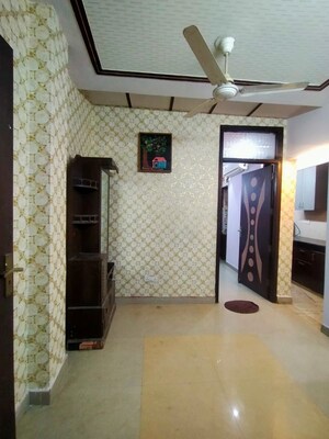 Team Area in 1 BHK Builder Floor at Govindpuri – for Rent