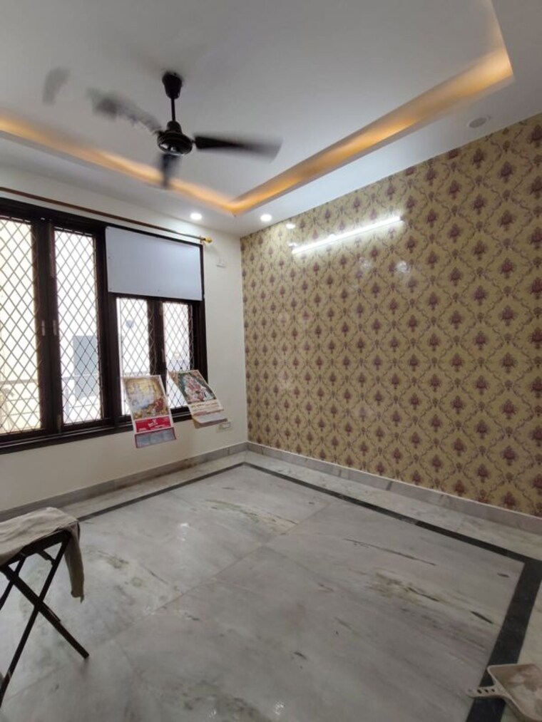 Balcony, govindpuri 3 Bedroom 908 Sq.Ft. Builder Floor In Govindpuri Delhi 10454335