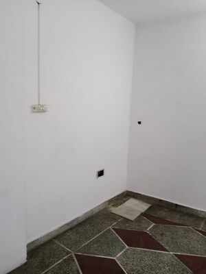 Furnished Amenities in 1.5 BHK Builder Floor at Huda – for Rent