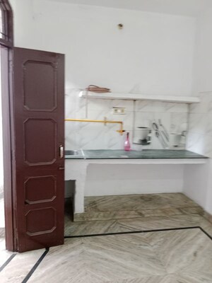 Bathroom in 1.5 BHK Builder Floor at Huda – for Rent