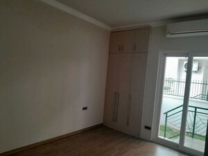 Room in 2.5 BHK Builder Floor at Central Park Flower Valley, Sohna Sector 33 – for Sale