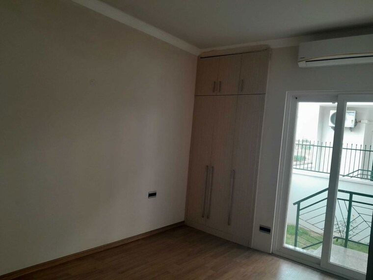 Room, central-park-flower-valley 2.5 Bedroom 1093 Sq.Ft. Builder Floor In Sohna Sector 33 Gurgaon 10454343