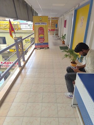  Office Space in IT/SEZ For Rent in Lalpur Chowk
