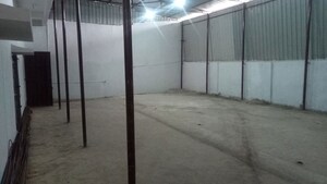 Room in  Showroom at Pandra – for Rent