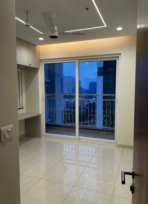 Room in 3 BHK Apartment at Prestige Beverly Hills, Kokapet – for Rent