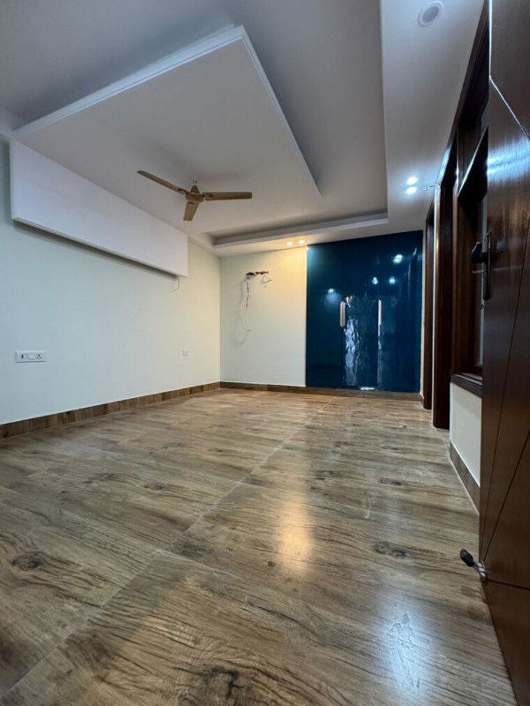 Room, chattarpur 3 Bedroom 1500 Sq.Ft. Apartment In Chattarpur Delhi 10454371
