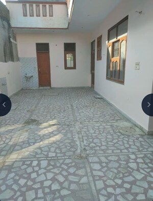Bedroom in 2.5 BHK Independent House at Sector 21c – for Rent