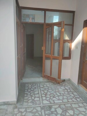 Bedroom in 2.5 BHK Independent House at Sector 21c – for Rent