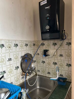 Furnished Amenities in 2.5 BHK Independent House at Sector 21c – for Rent