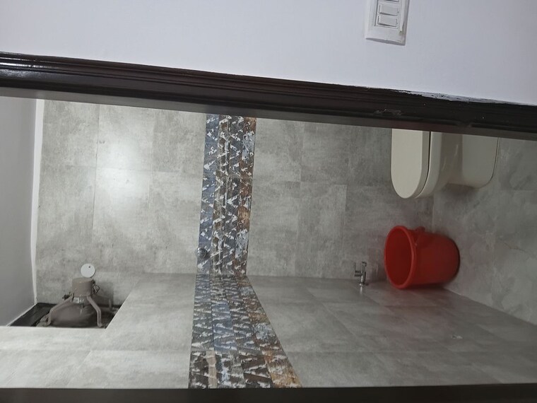 Washroom, lajpat nagar i Commercial Office Space 900 Sq.Ft. In Lajpat Nagar I Delhi 10454384