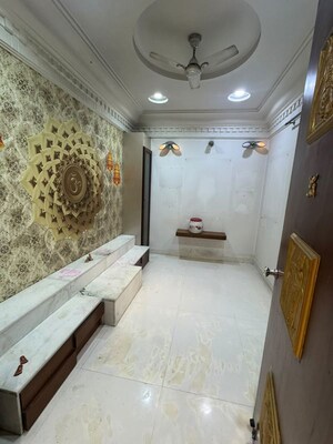 Bathroom in 3 BHK Builder Floor at Sector 17 – for Sale