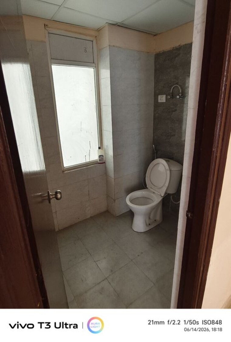 Bathroom, amrapali-o2-valley 3 Bedroom 1045 Sq.Ft. Apartment In Tech Zone 4 Greater Noida Greater Noida 10454406