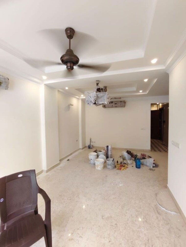 Bathroom, hauz khas 3 Bedroom 180 Sq.Yd. Builder Floor In Hauz Khas Delhi 10454419
