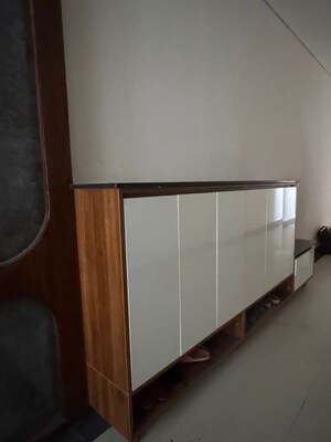 Furnished Amenities in 3 BHK Apartment at Aurobindo Kohinoor, Serilingampally – for Rent