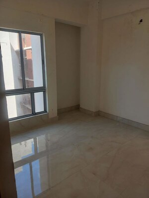 Room in 3 BHK Apartment at Natural City Laketown, Lake Town – for Rent