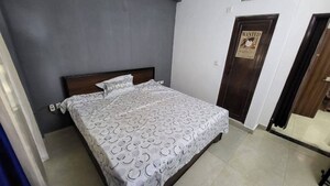 Bedroom in 2 BHK Builder Floor at Sector 40 – for Rent