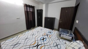 Bedroom in 2 BHK Builder Floor at Sector 40 – for Rent
