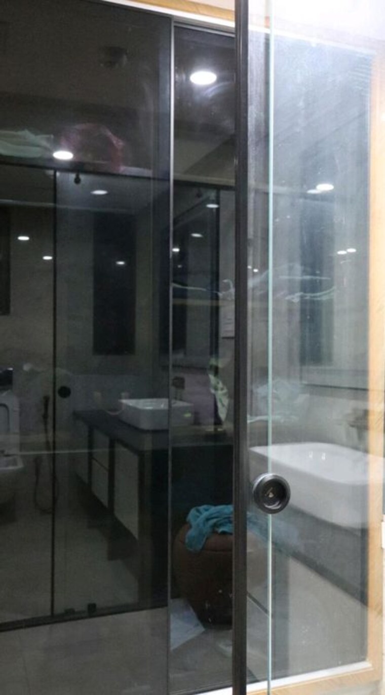 Bathroom, vaibhavi-sai-vaibhavi-valero 4 Bedroom 4000 Sq.Ft. Apartment In Jubilee Hills Hyderabad 10454454