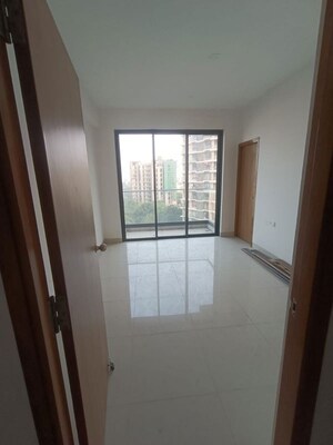 Room in 3 BHK Apartment at PS Jiva, Phoolbagan – for Sale