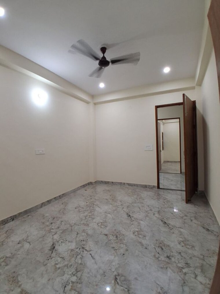 Room, sector 45 2 Bedroom 900 Sq.Ft. Builder Floor In Sector 45 Gurgaon 10454472
