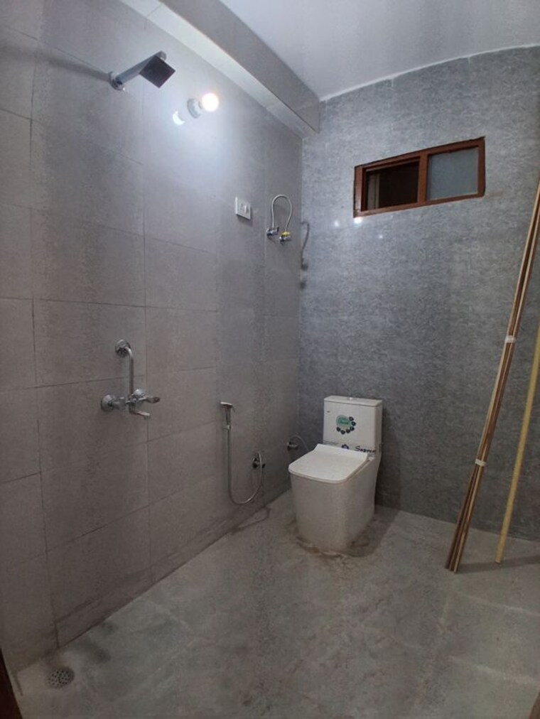 Bathroom, sector 45 2 Bedroom 900 Sq.Ft. Builder Floor In Sector 45 Gurgaon 10454472