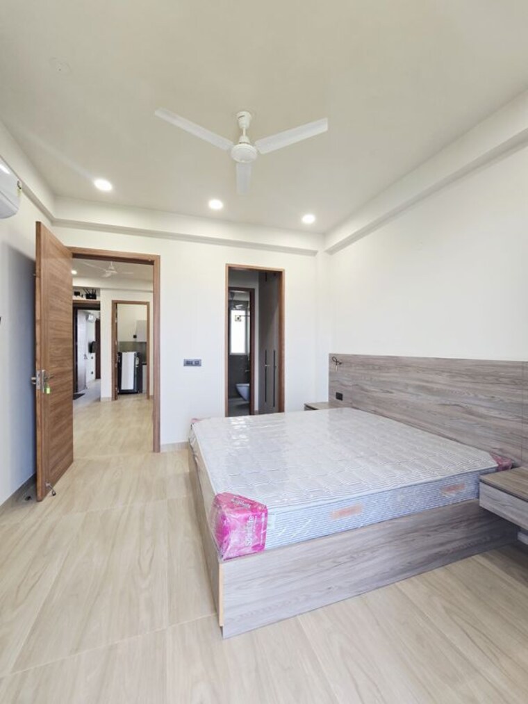 Bedroom, dlf cyber city 2 Bedroom 1100 Sq.Ft. Builder Floor In Dlf Cyber City Gurgaon 10454503