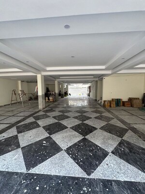 Parking in 4 BHK Builder Floor at Green Fields Colony – for Sale