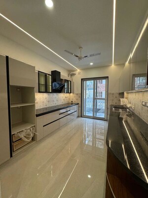 Balcony in 4 BHK Builder Floor at Green Fields Colony – for Sale